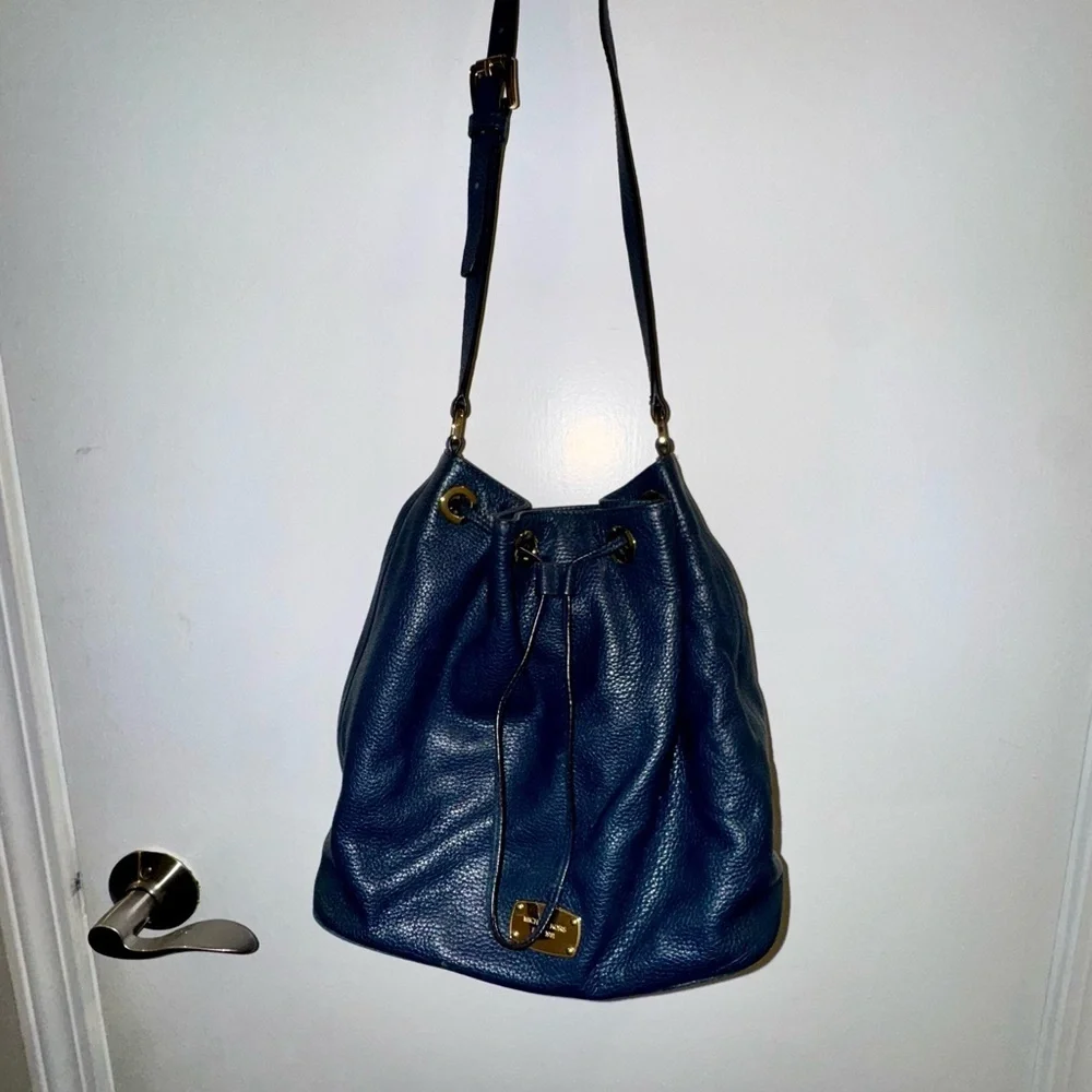 Michael Kors Jules Navy Leather Hobo Bucket Bag